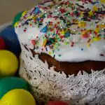 Hvorfor krakelerer og smuldrer glasuren på kagerne, selv om vi har gjort alt efter opskriften? hvorfor-krakelerer-og-smuldrer-glasuren-paa-kagerne-selv-om-vi.jpg