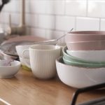 Overtro i køkkenet: hvad spredt salt, krydsede knive og beskidt service betyder overtro-i-koekkenet-hvad-spredt-salt-krydsede-knive-og-beskidt.jpg