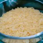 Hvad sker der, hvis du skyller ris: hvordan stivelse påvirker tilbehør hvad-sker-der-hvis-du-skyller-ris-hvordan-stivelse-paavirker.jpg